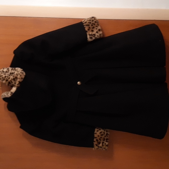 Coat - Picture 2 of 8